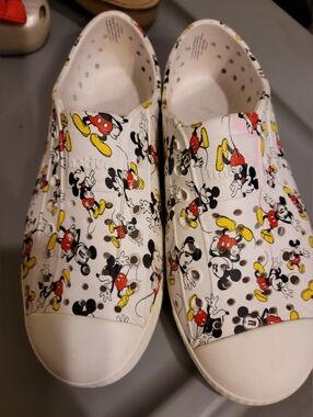 Native White mickey mouse jefferson J1